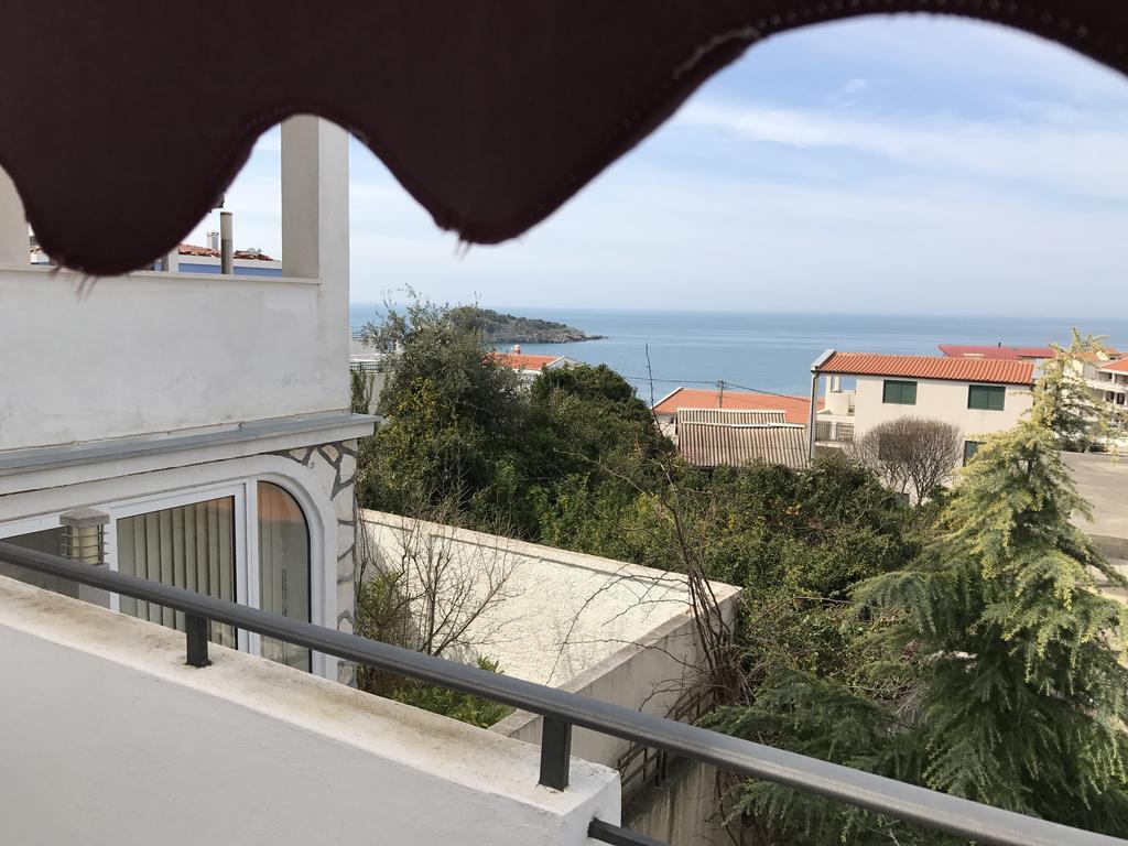 אוטייהא Villa Diana מראה חיצוני תמונה