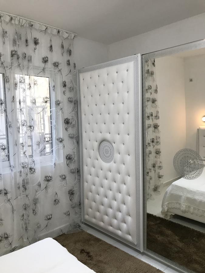 אוטייהא Villa Diana מראה חיצוני תמונה