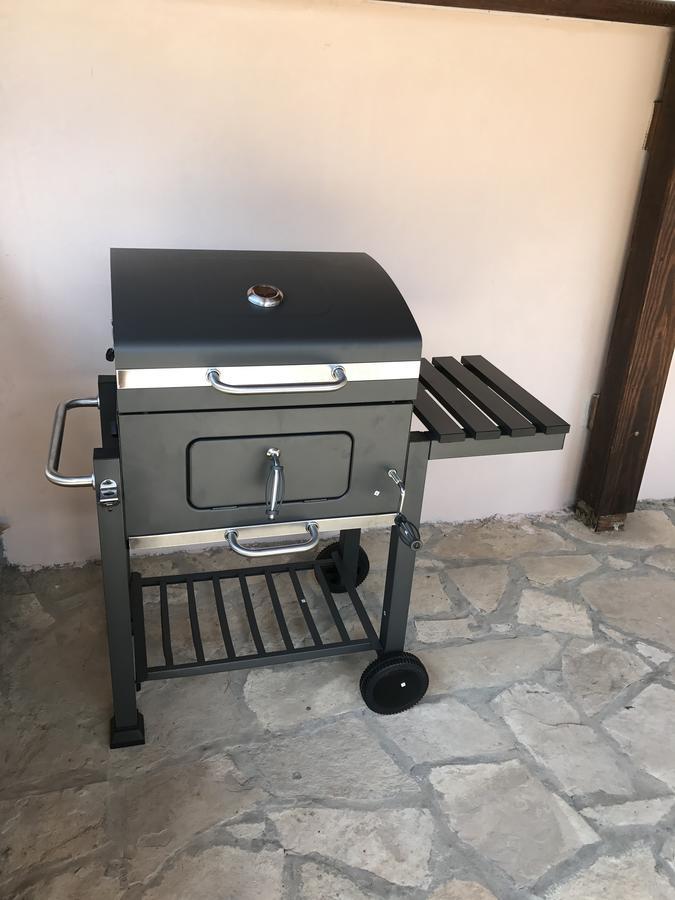אוטייהא Villa Diana מראה חיצוני תמונה